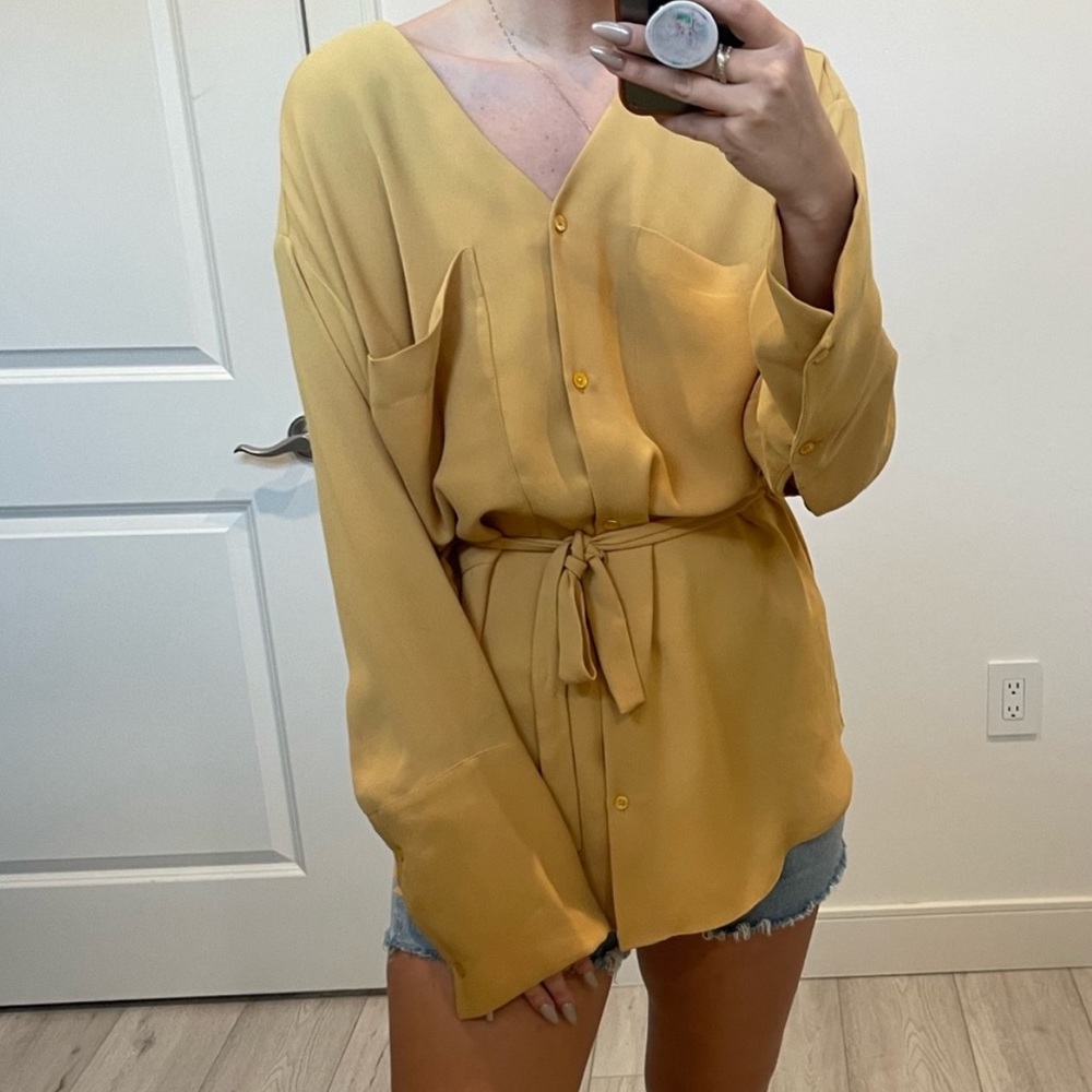 Wilfred Aritzia Oversized Cinched Waist Blouse